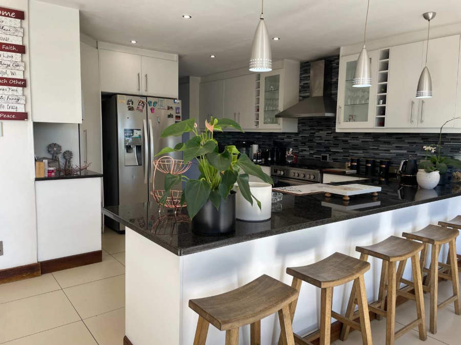 4 Bedroom Property for Sale in Dan Pienaar Free State